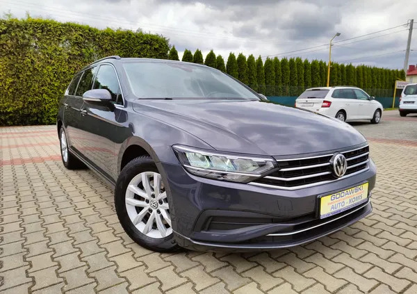 volkswagen strzelce opolskie Volkswagen Passat cena 59200 przebieg: 187000, rok produkcji 2019 z Strzelce Opolskie